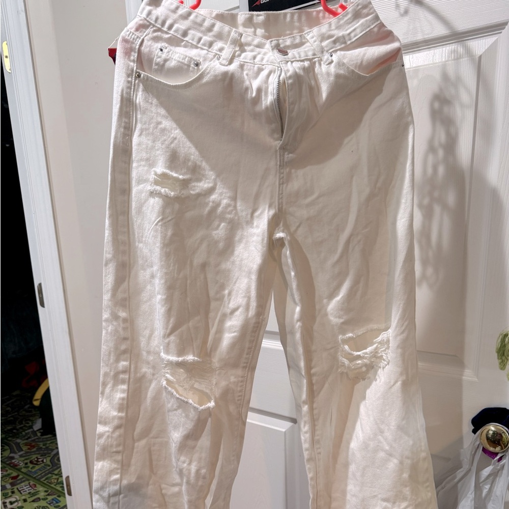 White baggy jeans